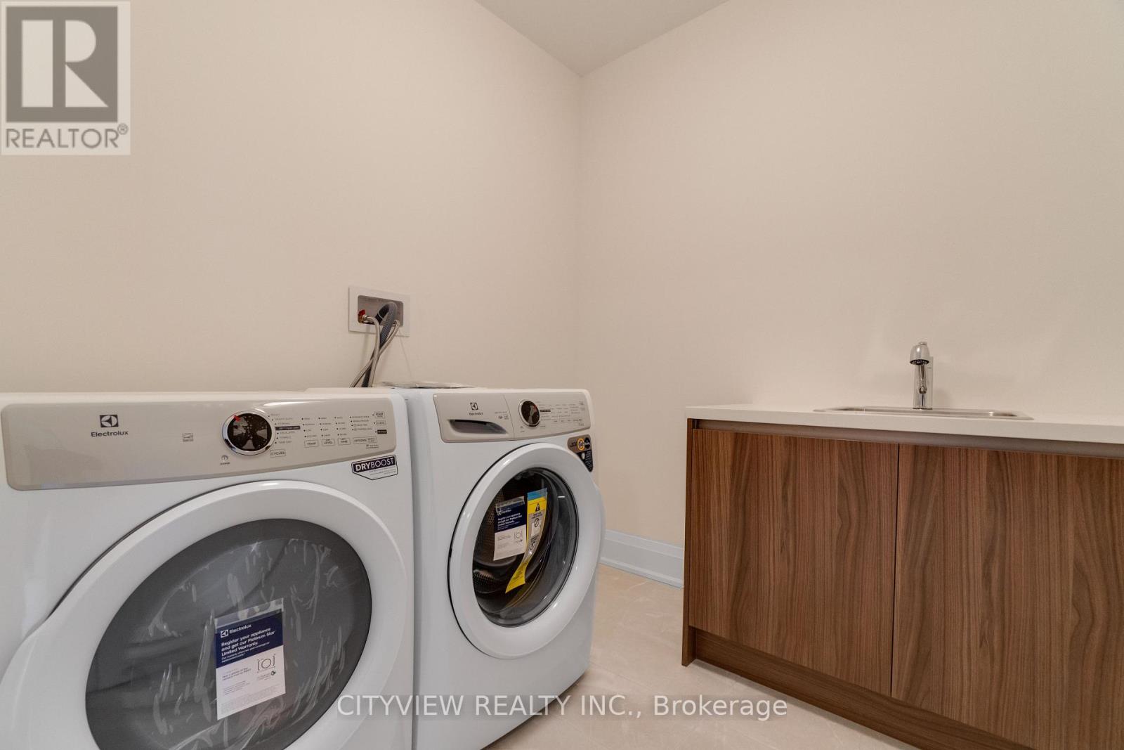 2284 Sovereign Street, Oakville, Ontario  L6L 1L6 - Photo 36 - W13776322