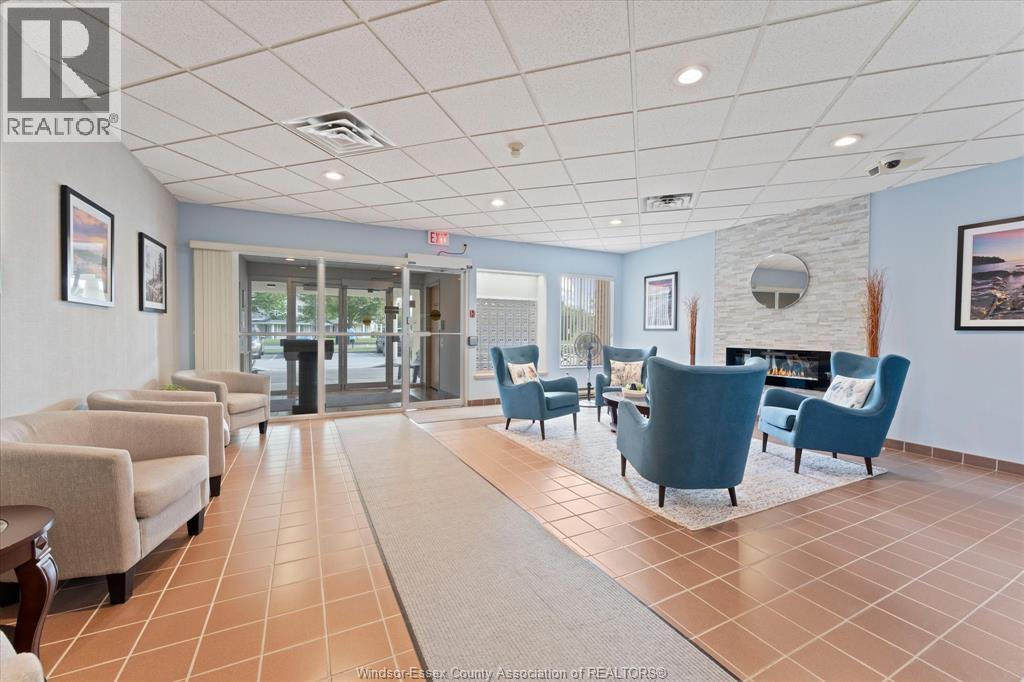 3855 Southwindsor Drive Unit# 702, Windsor, Ontario  N9G 2N2 - Photo 5 - 26022226