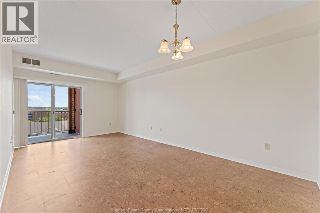 3855 Southwindsor Drive Unit# 702, Windsor, Ontario  N9G 2N2 - Photo 13 - 26022226