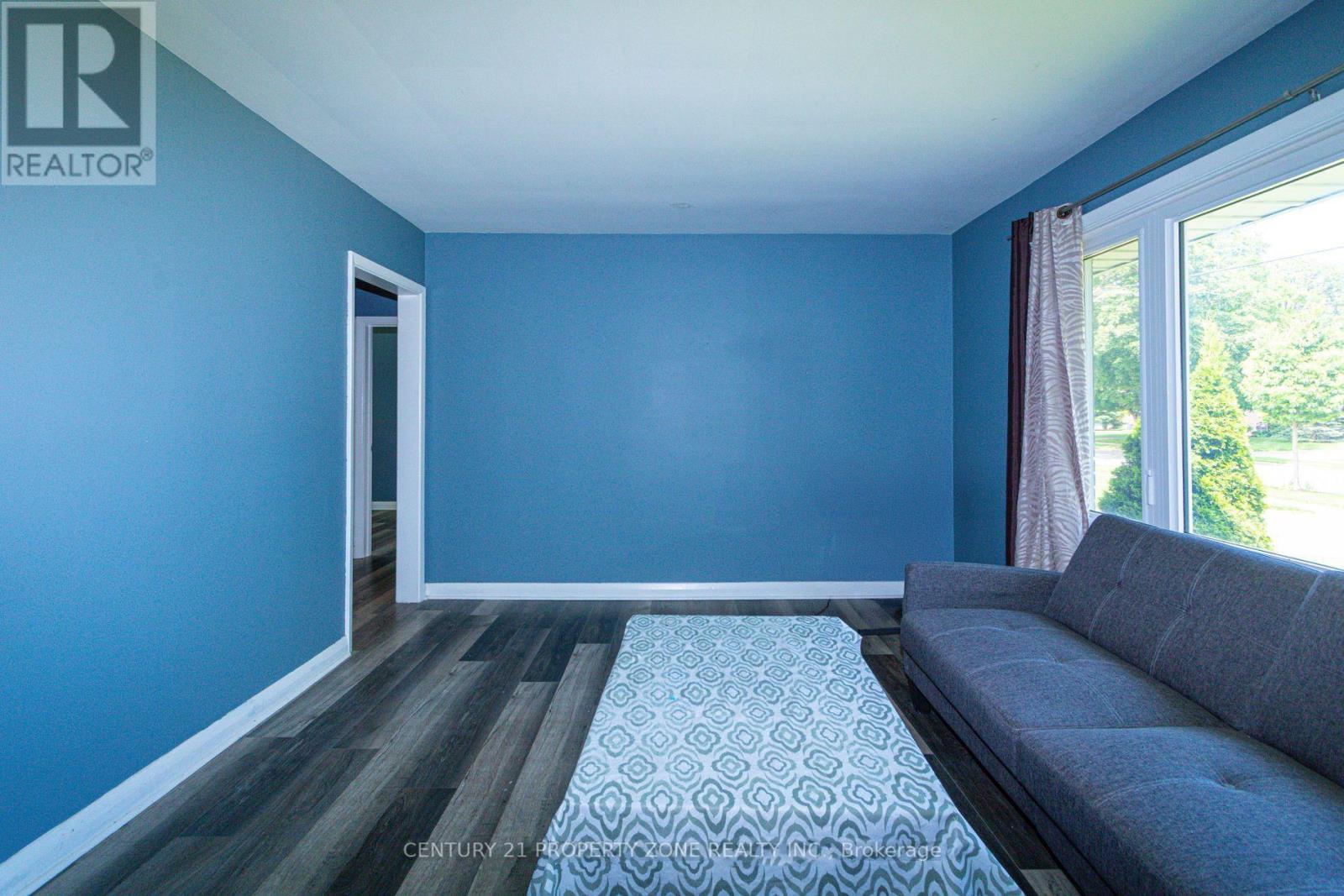 221 Starlight Avenue, London East, Ontario  N5W 4X8 - Photo 6 - X13776258