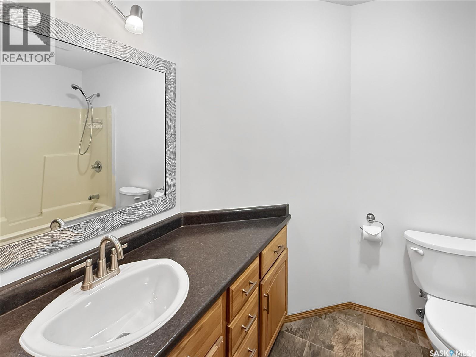 2523 Blue Jay Crescent, North Battleford, Saskatchewan  S9A 3Z3 - Photo 11 - SK048282