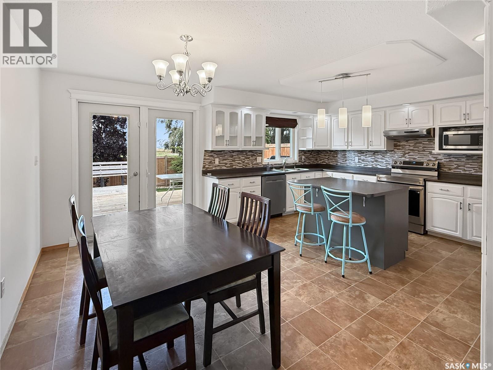 2523 Blue Jay Crescent, North Battleford, Saskatchewan  S9A 3Z3 - Photo 4 - SK048282