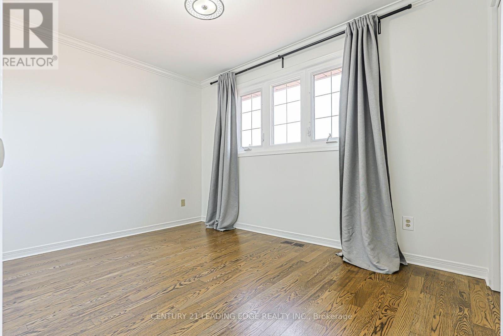 21 Mcquaid Court, East Gwillimbury, Ontario  L9N 1E8 - Photo 38 - N13772396