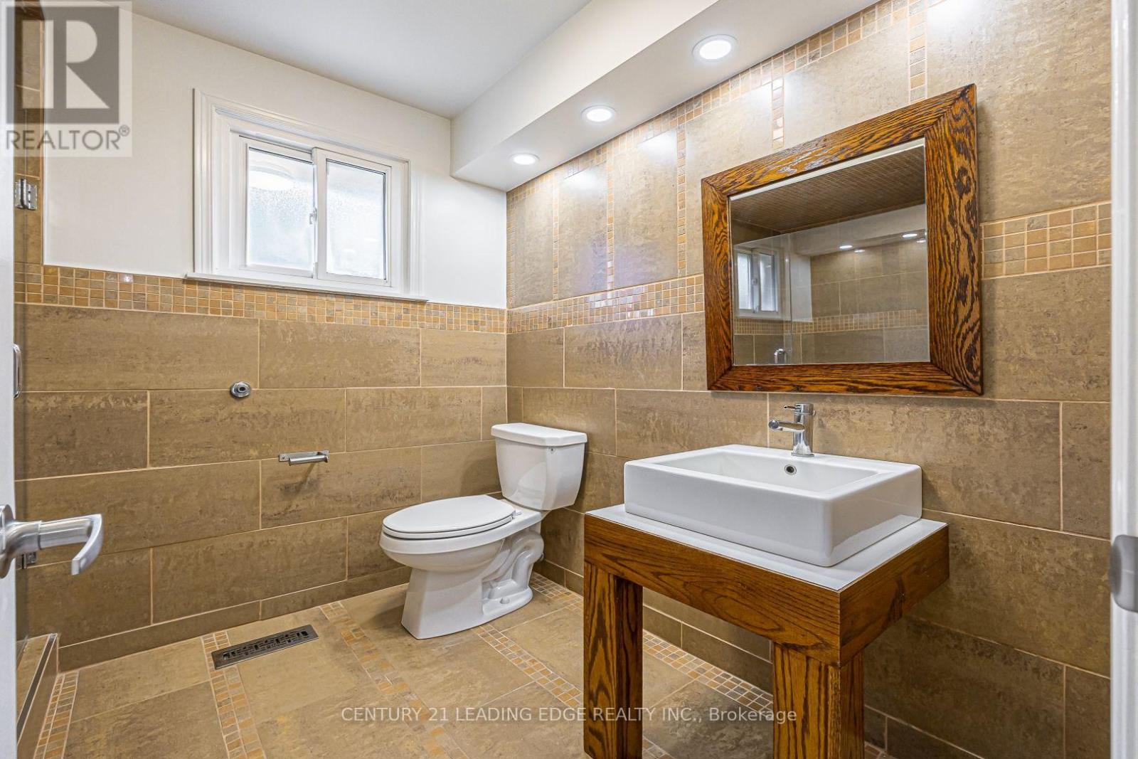 21 Mcquaid Court, East Gwillimbury, Ontario  L9N 1E8 - Photo 39 - N13772396