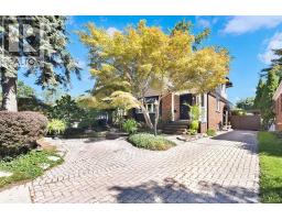 466 MATTHEW BRADY, Windsor, Ontario