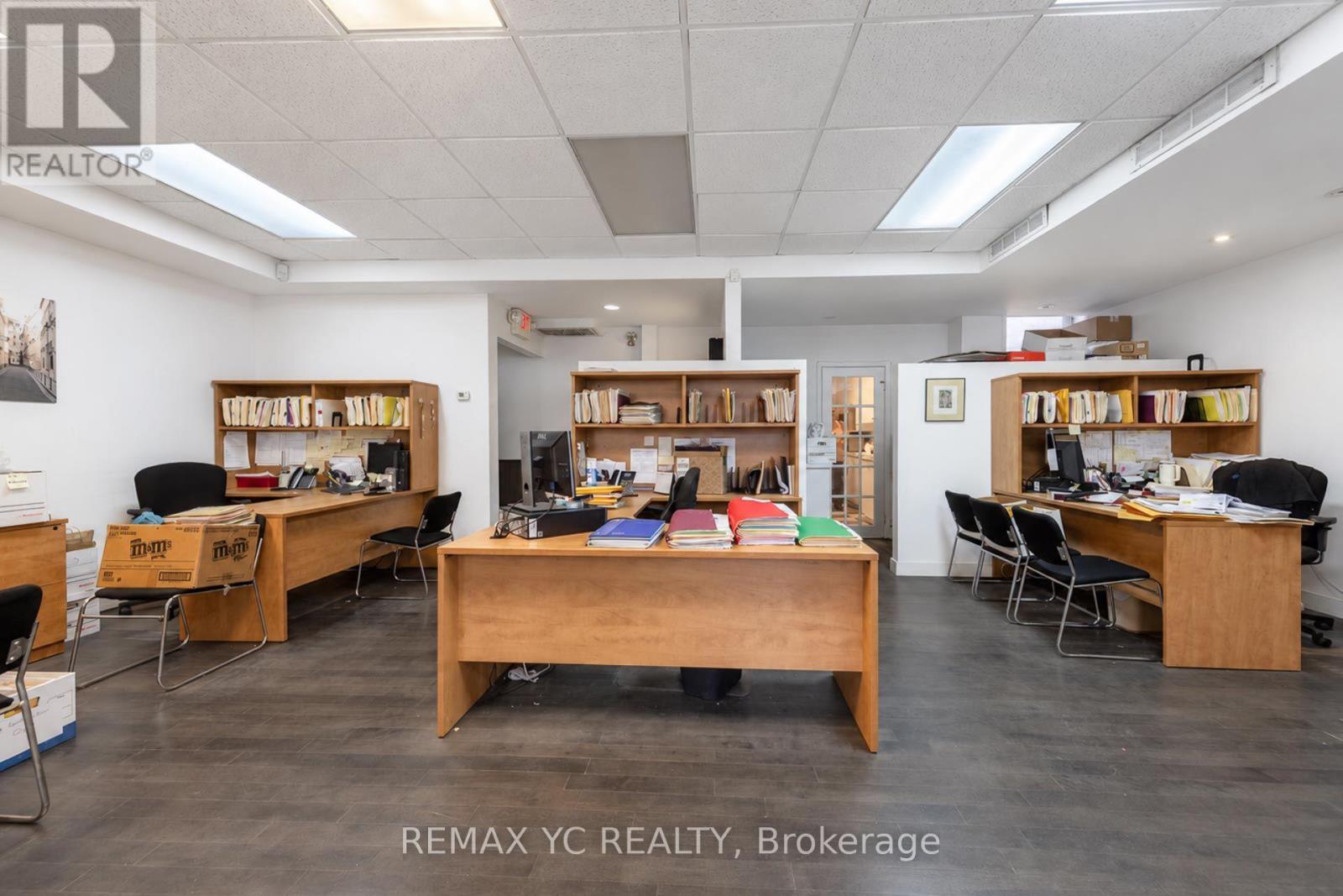 2nd Floor - 658 Bloor Street W, Toronto, Ontario  M6G 1K9 - Photo 13 - C13767458