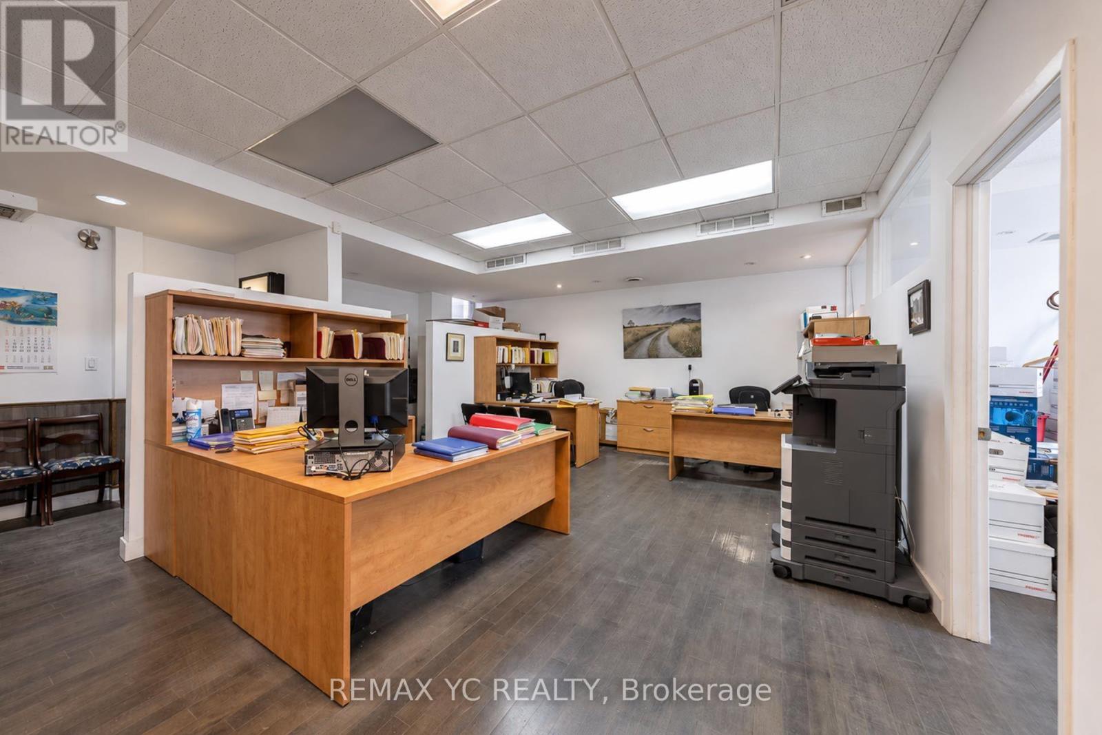 2nd Floor - 658 Bloor Street W, Toronto, Ontario  M6G 1K9 - Photo 14 - C13767458