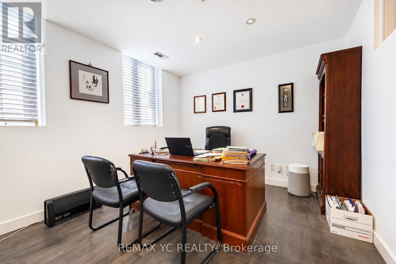 2nd Floor - 658 Bloor Street W, Toronto, Ontario  M6G 1K9 - Photo 21 - C13767458