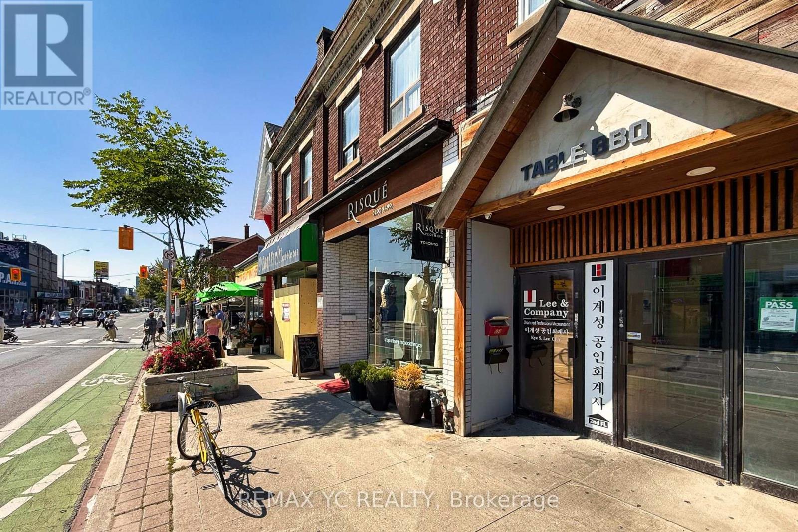 2nd Floor - 658 Bloor Street W, Toronto, Ontario  M6G 1K9 - Photo 2 - C13767458