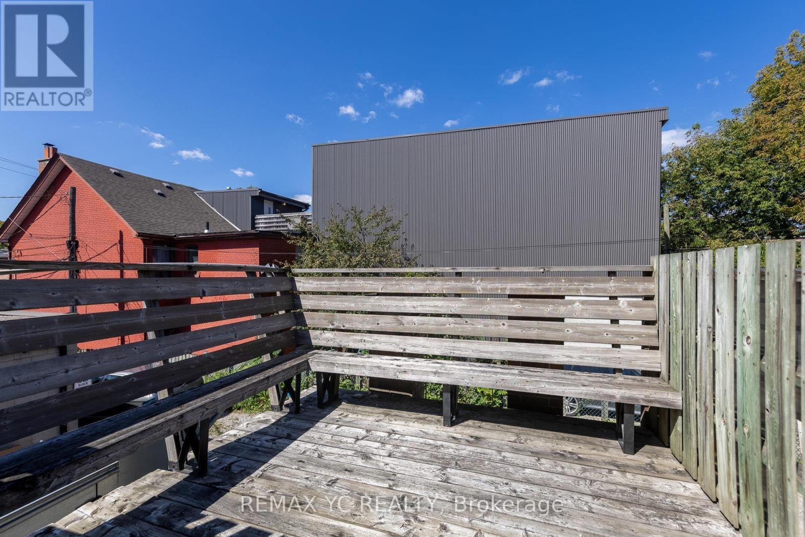 2nd Floor - 658 Bloor Street W, Toronto, Ontario  M6G 1K9 - Photo 31 - C13767458