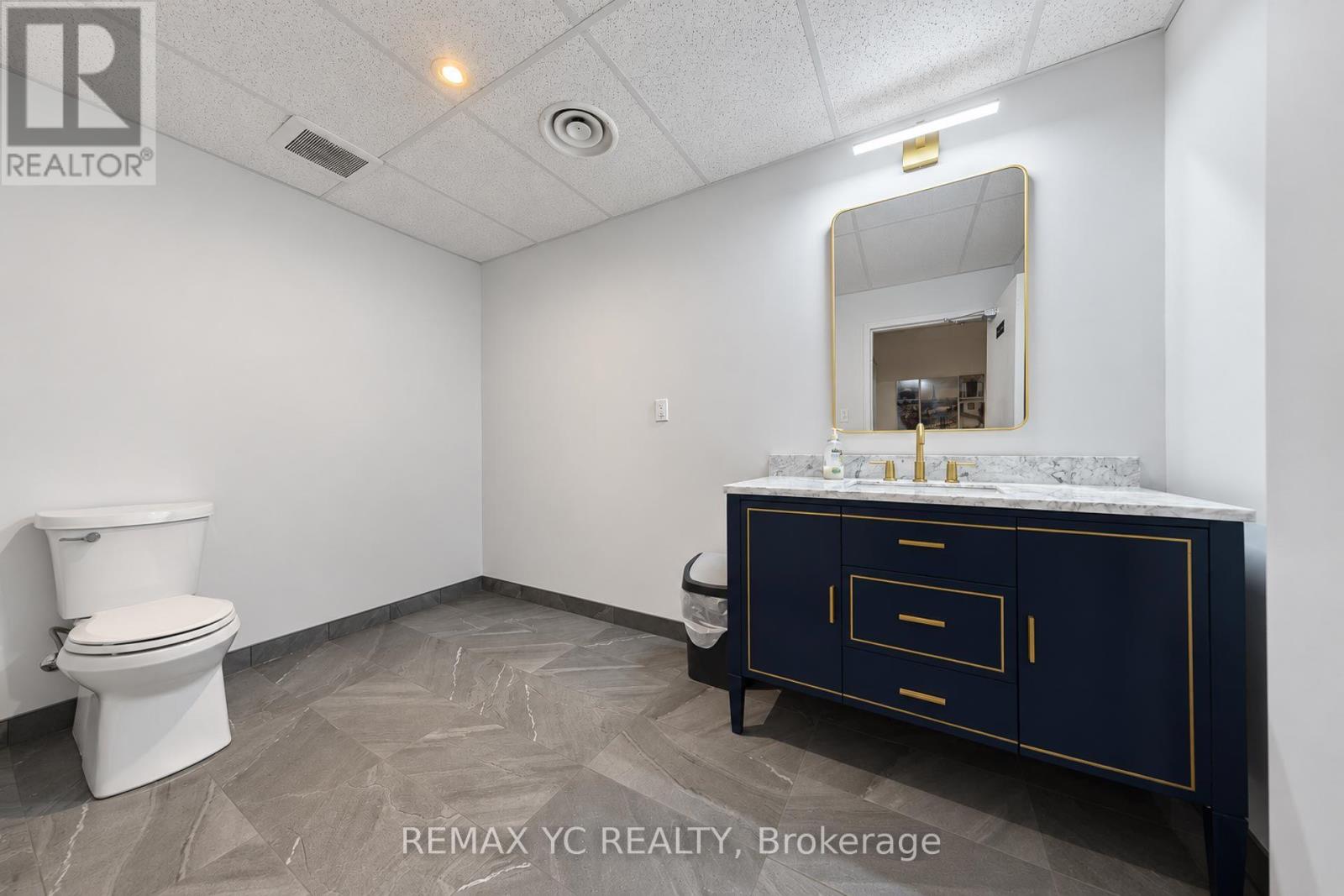 2nd Floor - 658 Bloor Street W, Toronto, Ontario  M6G 1K9 - Photo 39 - C13767458