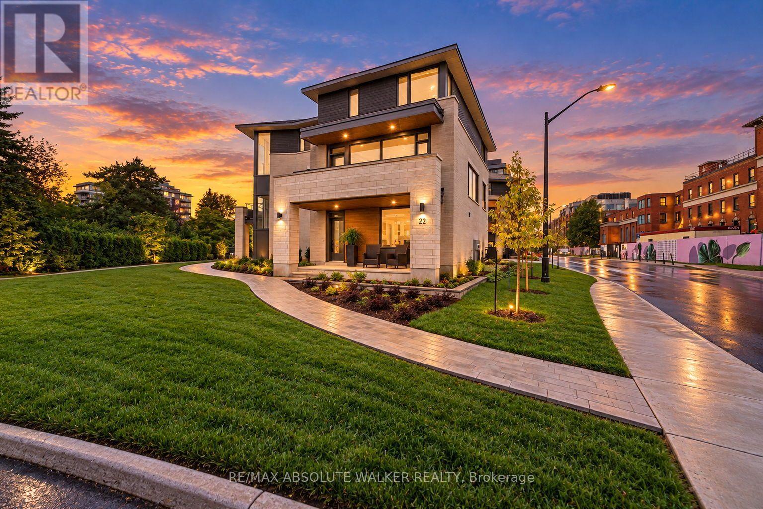 22 Oblats Avenue, Ottawa, Ontario  K1S 0E5 - Photo 2 - X13776404