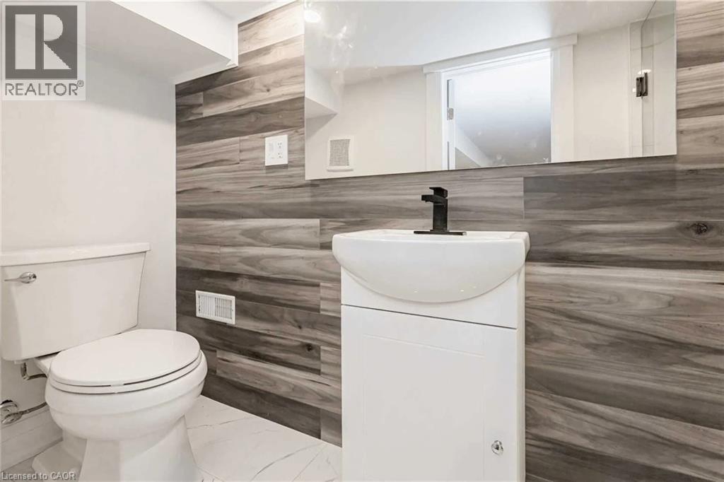 1090 Cannon Street E Unit# Ll, Hamilton, Ontario  L8L 2J4 - Photo 4 - 40862823