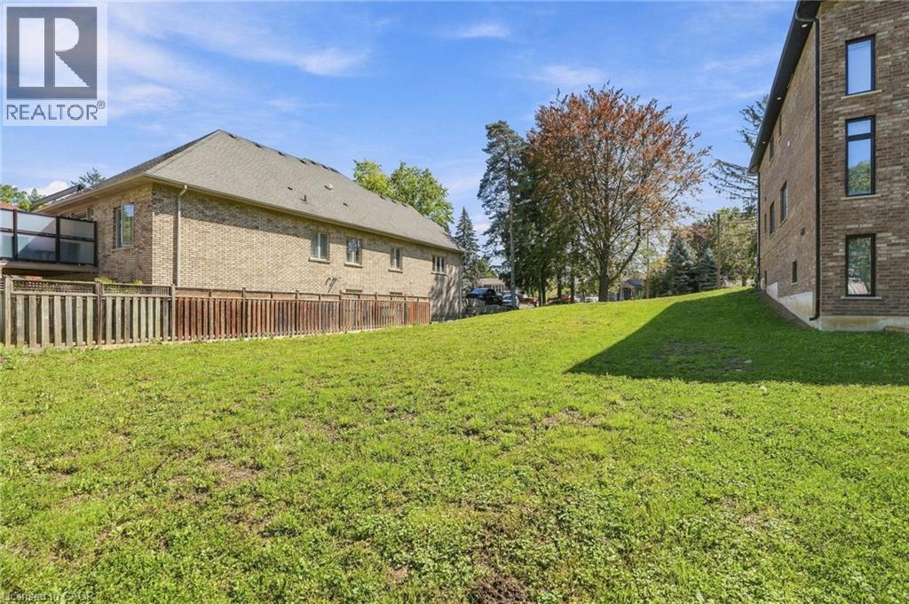 657 Mohawk Road, Ancaster, Ontario  L9G 2X1 - Photo 9 - 40862692