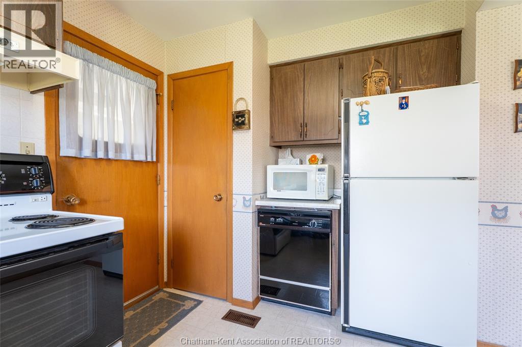 22 Pembroke Crescent, Chatham, Ontario  N7L 2J4 - Photo 14 - 26019000