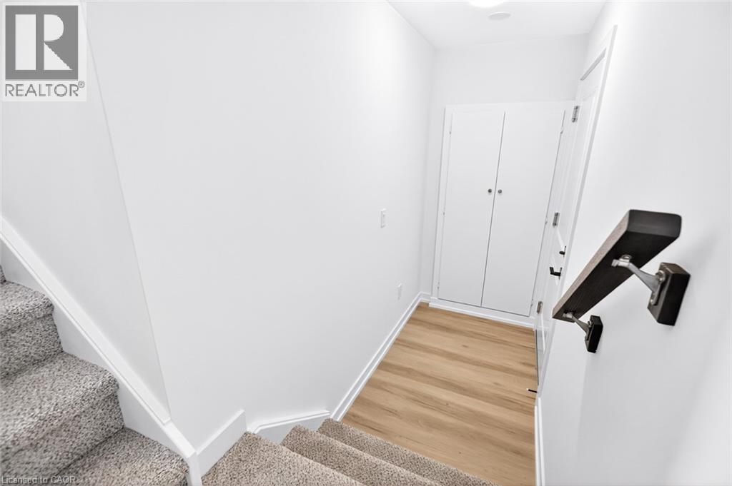 70 Kenesky Drive Unit# 36, Waterdown, Ontario  L8B 2A9 - Photo 41 - 40862415