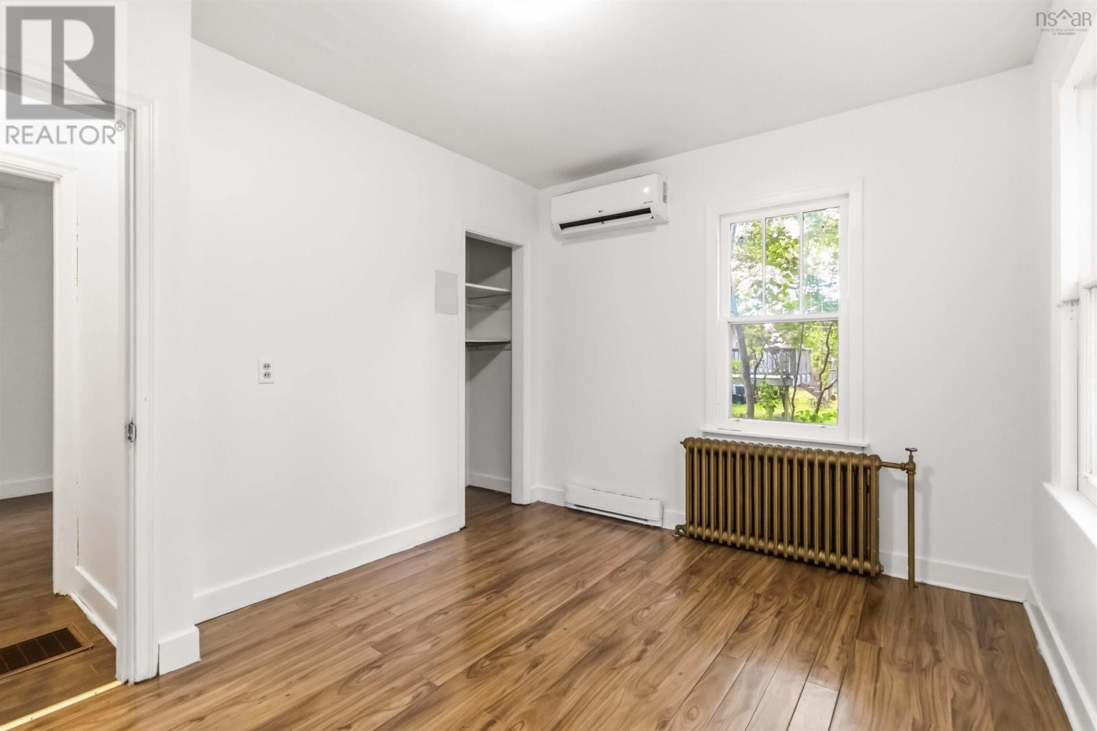 8 Franklyn Street photo 14