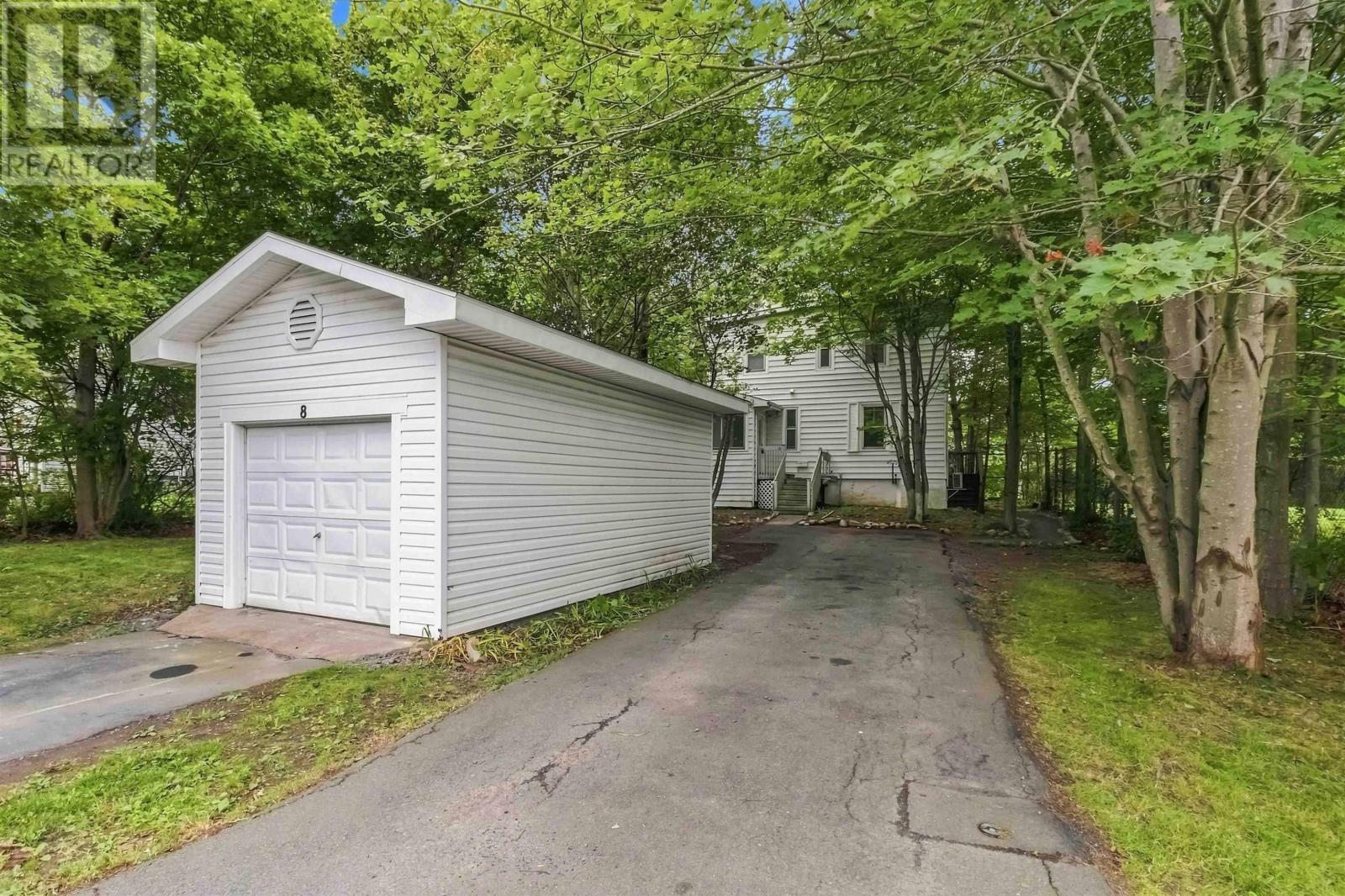 8 Franklyn Street photo 3