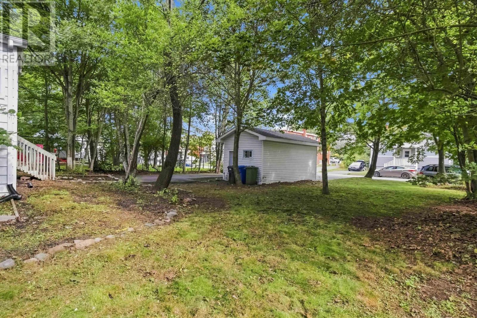 8 Franklyn Street photo 31