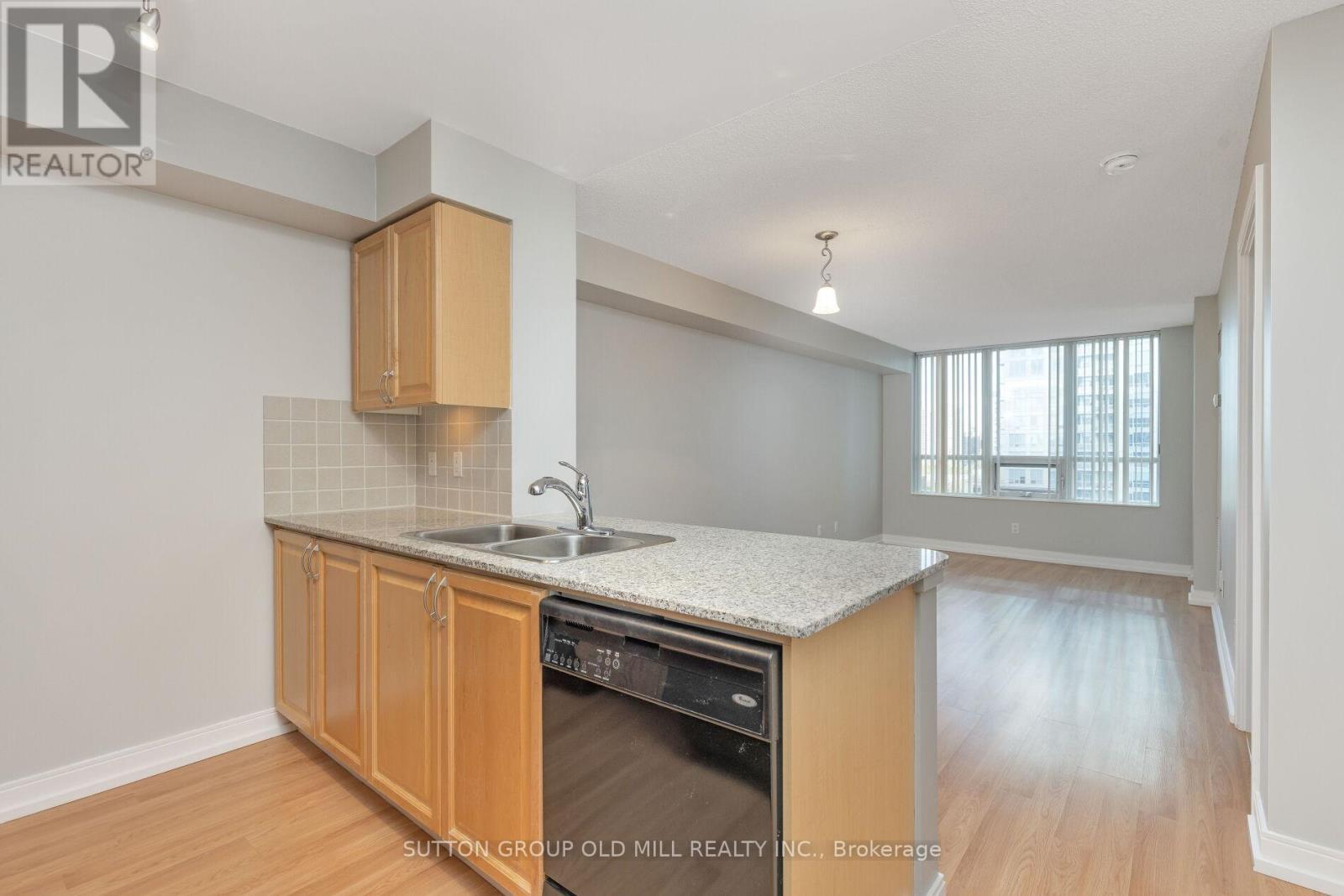 744 - 35 Viking Lane, Toronto, Ontario  M9B 0A2 - Photo 4 - W13775600