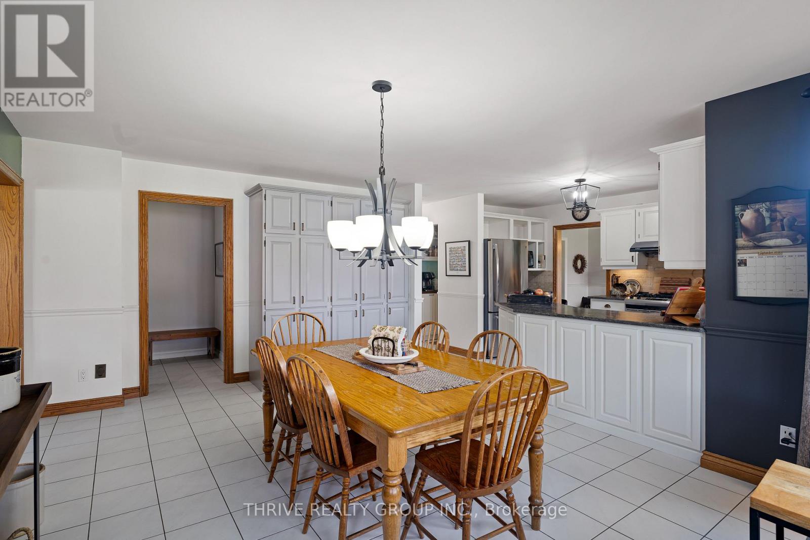 310 Huron Street W, South Huron, Ontario  N0M 1S2 - Photo 12 - X13776472