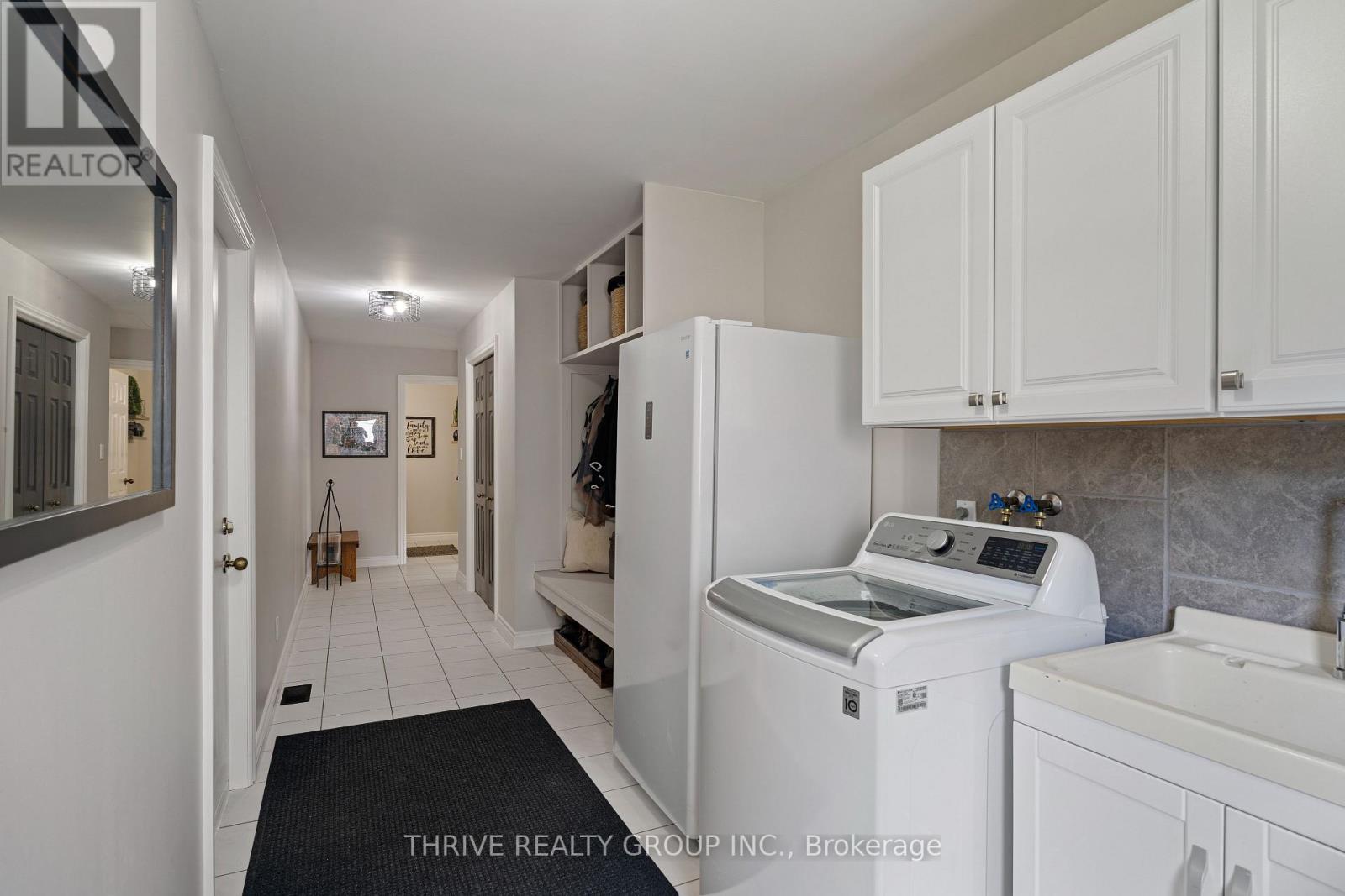 310 Huron Street W, South Huron, Ontario  N0M 1S2 - Photo 21 - X13776472