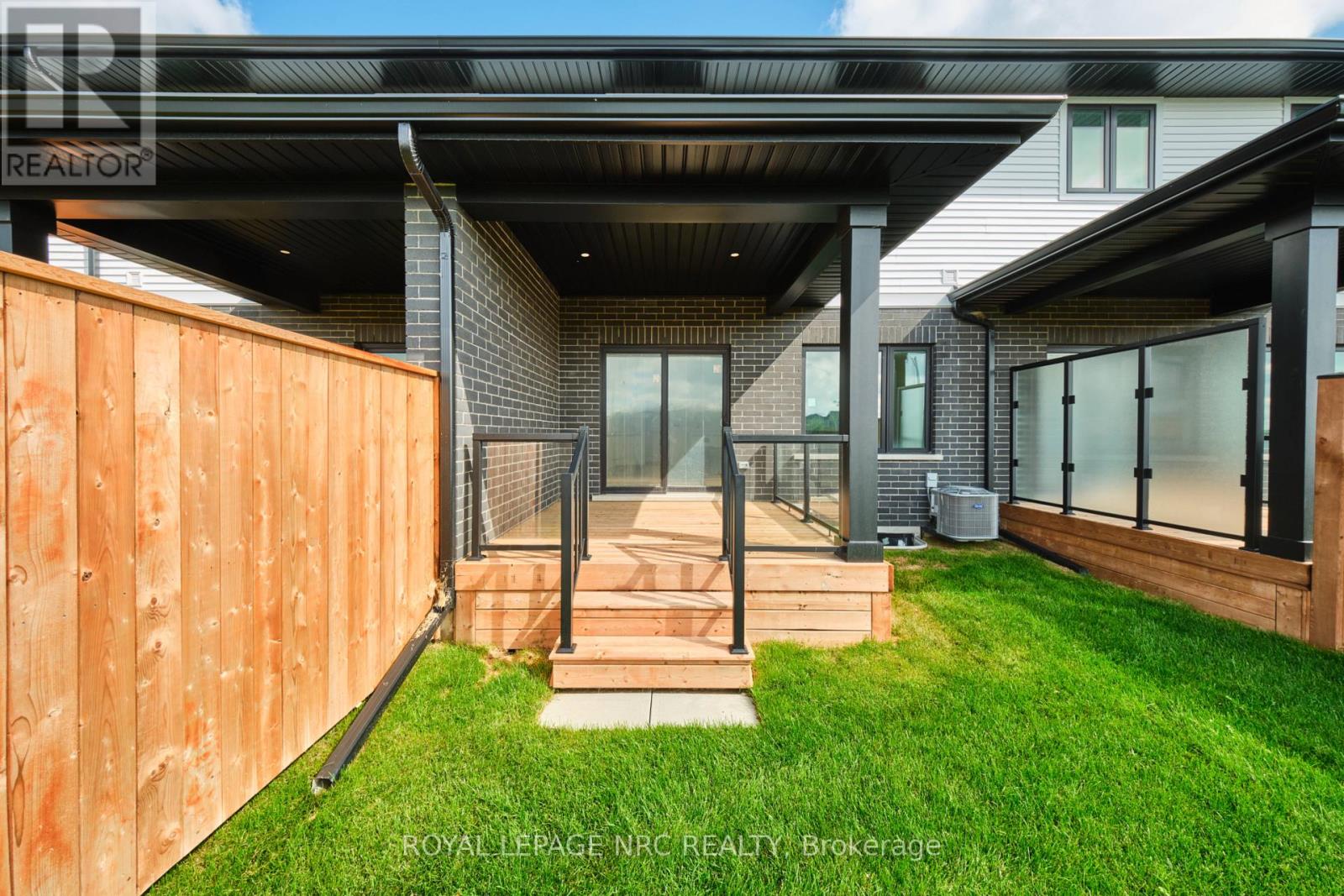51 Harmony Way, Thorold, Ontario  L2V 0H2 - Photo 7 - X13776502