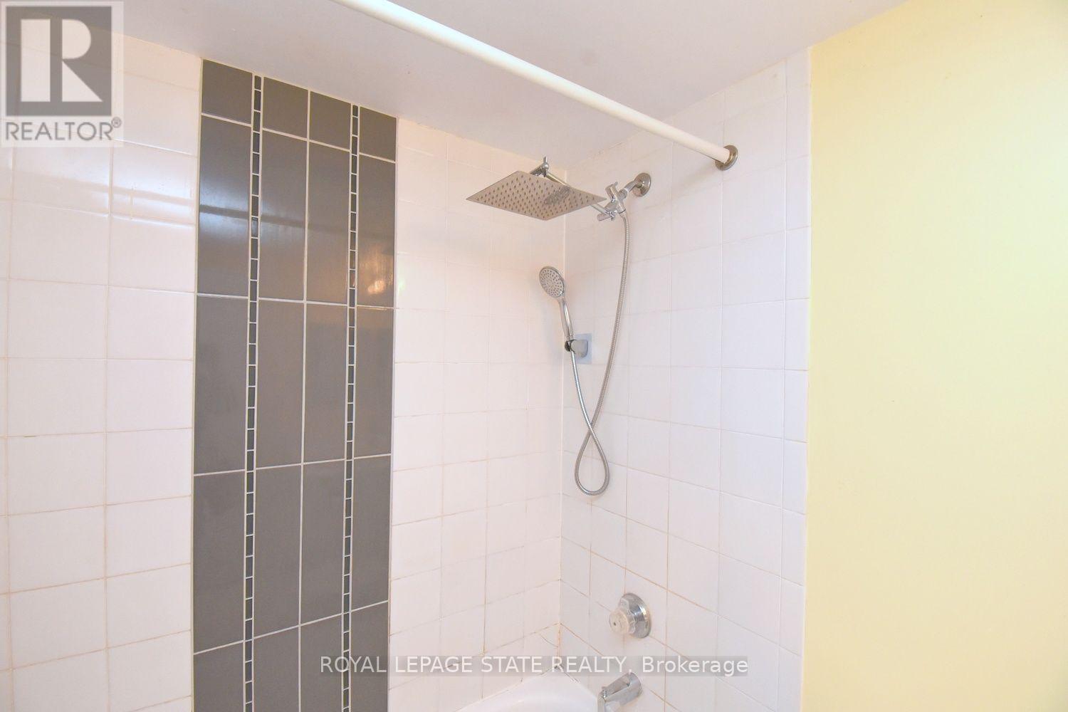 215 - 175 Cedar Avenue, Richmond Hill, Ontario  L4C 9V3 - Photo 12 - N13776496