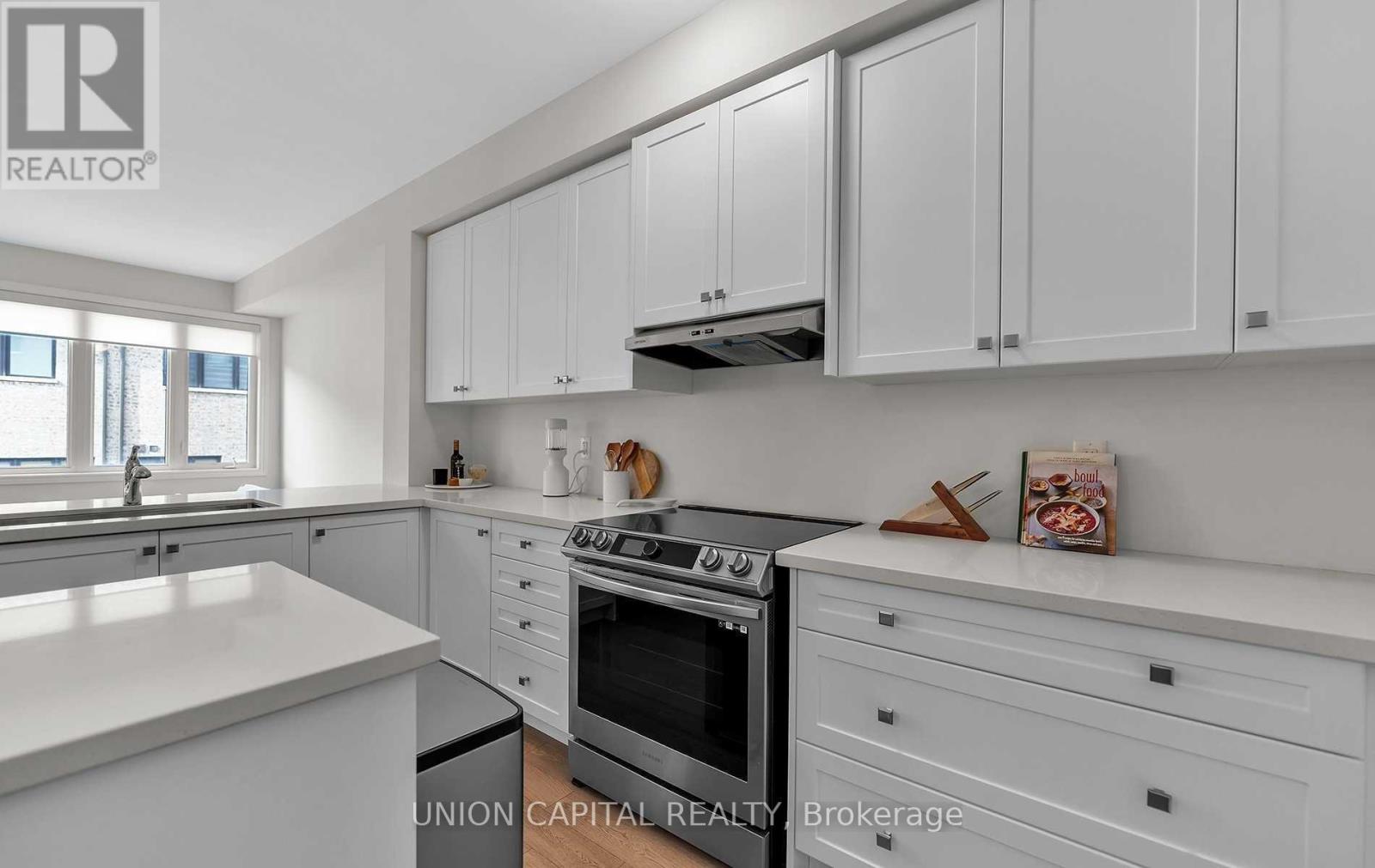 44 Boiton Street, Richmond Hill, Ontario  L4S 0M1 - Photo 5 - N13776520
