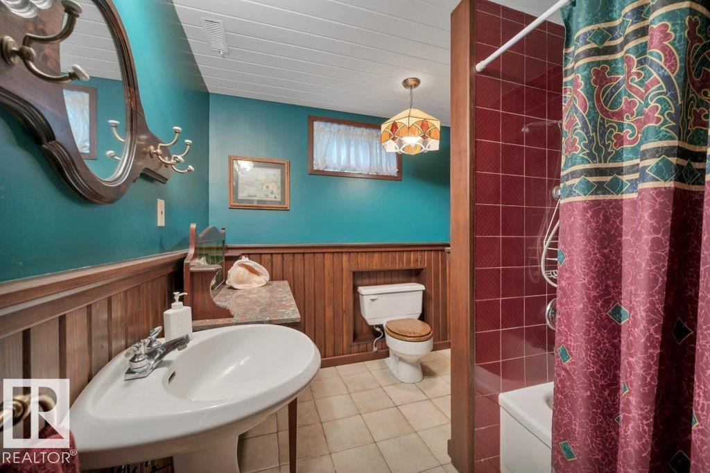 712 Romaniuk Rd NW, Edmonton, Alberta  T6R 1A5 - Photo 41 - E4508421