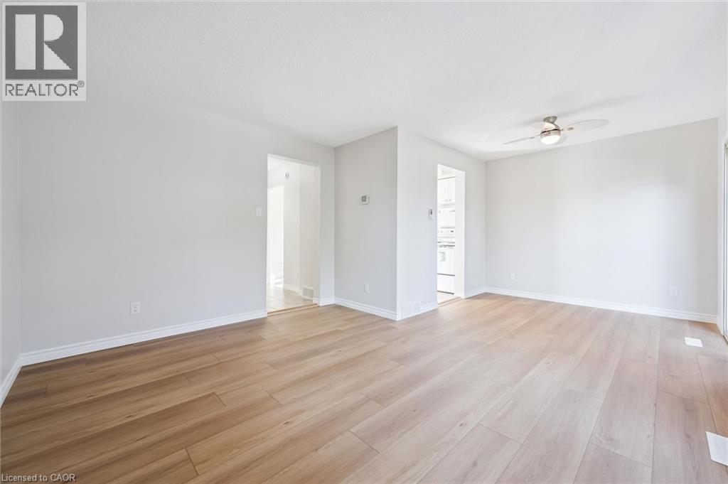 375 Kingscourt Drive Unit# 40, Waterloo, Ontario  N2K 3N7 - Photo 13 - 40861712