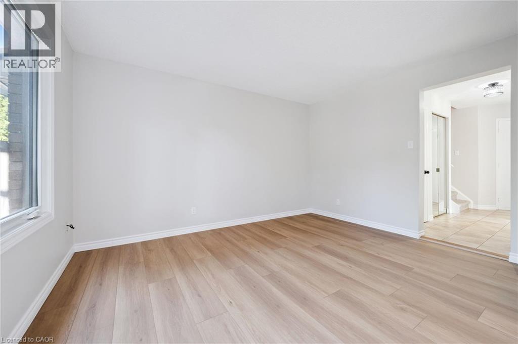 375 Kingscourt Drive Unit# 40, Waterloo, Ontario  N2K 3N7 - Photo 11 - 40861712