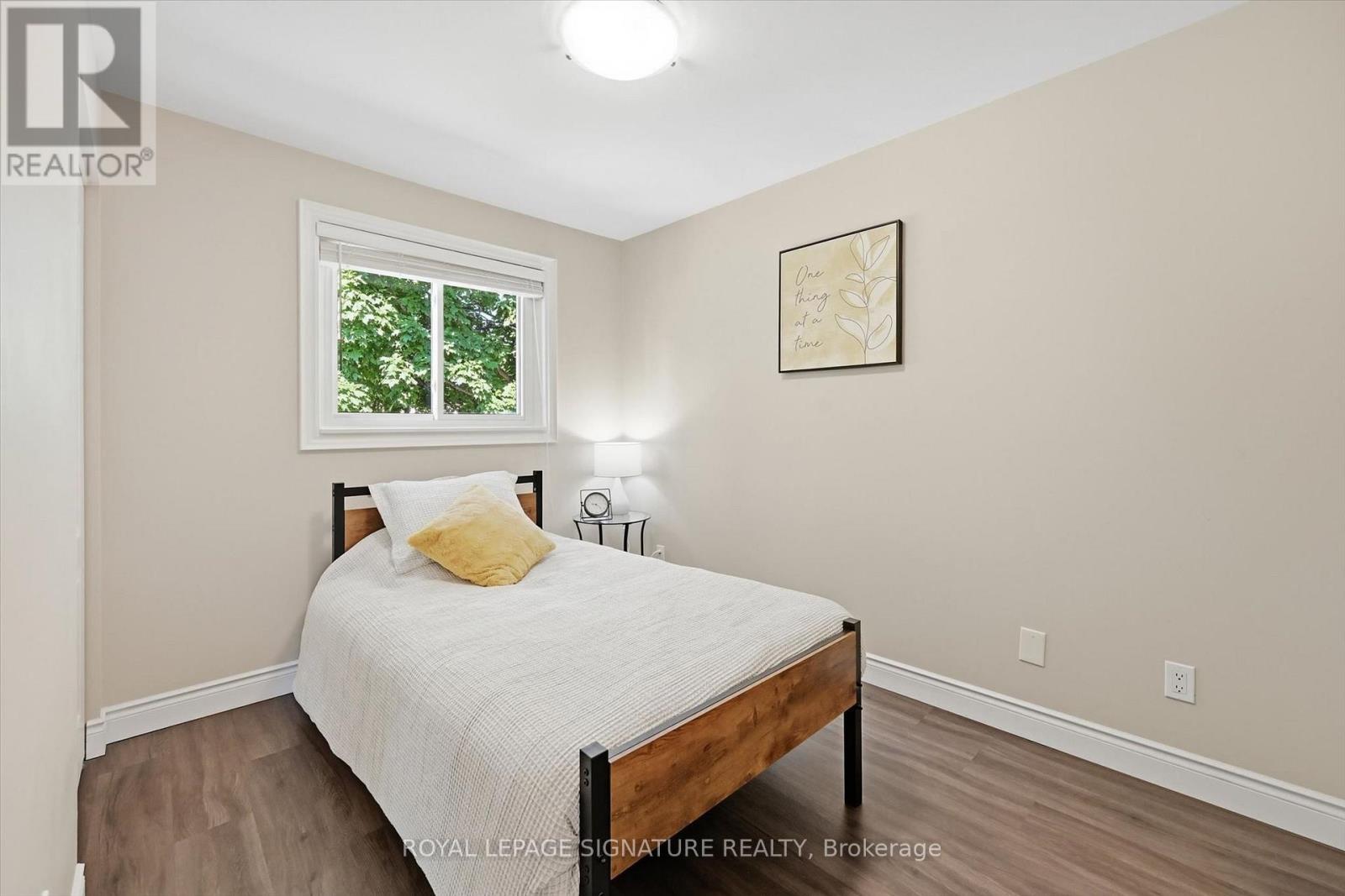 1333 Woodvale Place, Burlington, Ontario  L7M 1R2 - Photo 22 - W13776436