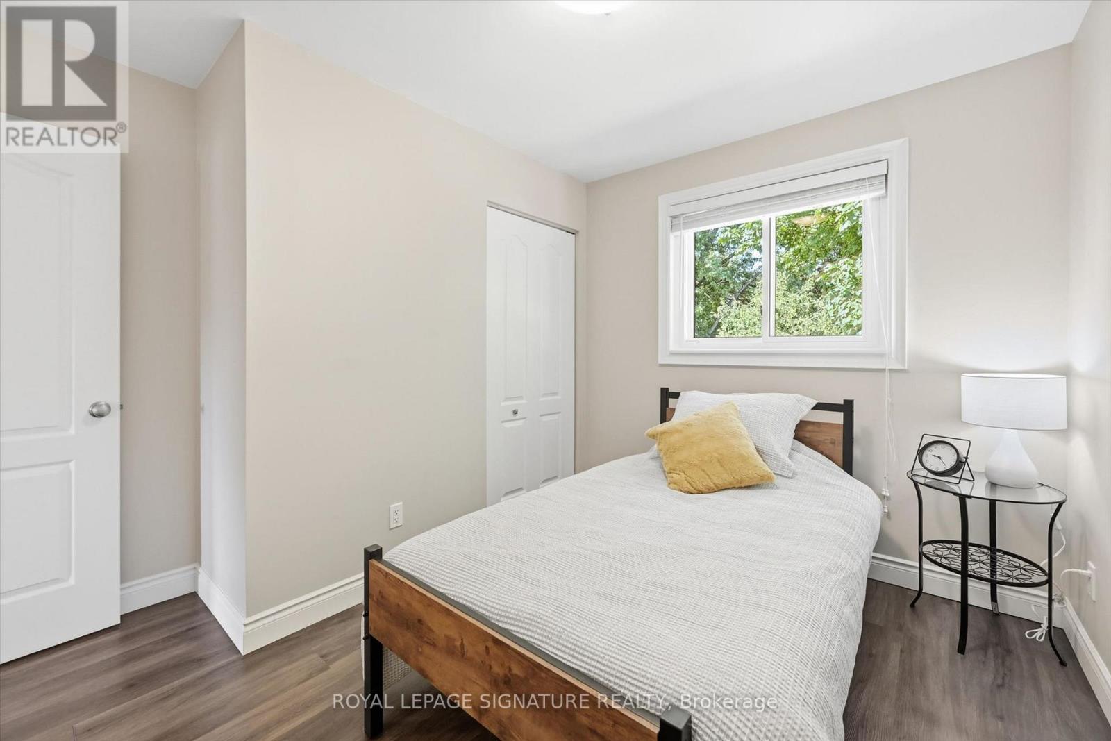 1333 Woodvale Place, Burlington, Ontario  L7M 1R2 - Photo 23 - W13776436