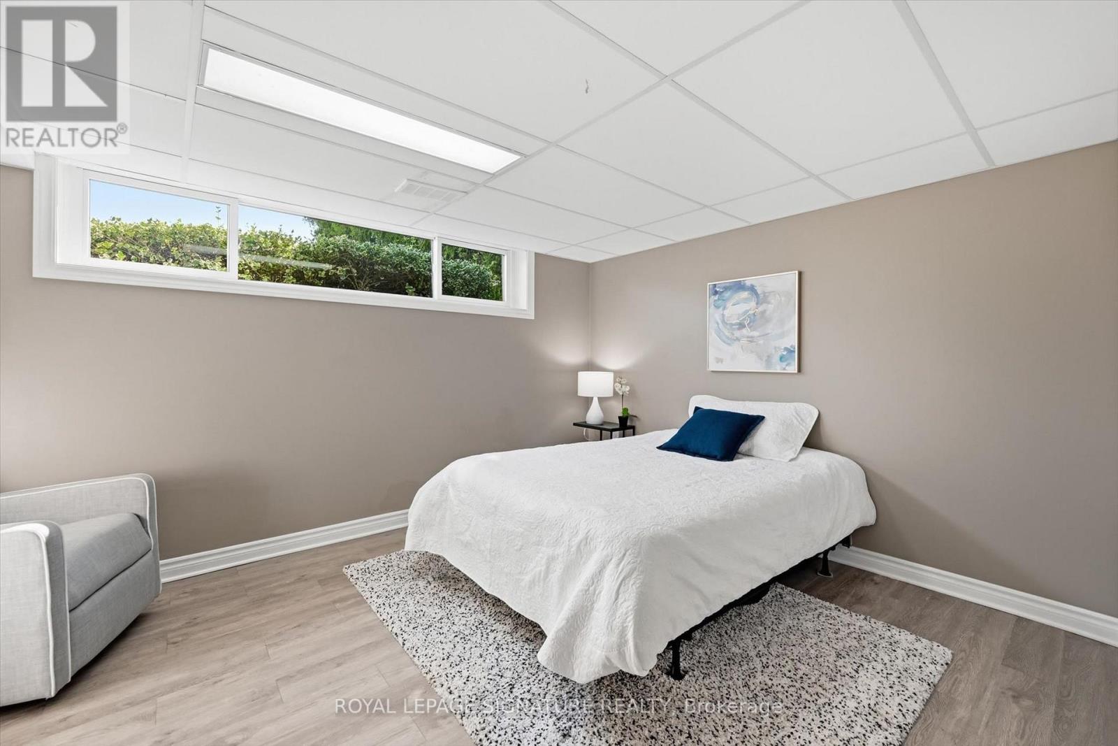 1333 Woodvale Place, Burlington, Ontario  L7M 1R2 - Photo 26 - W13776436