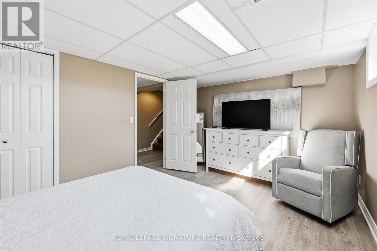1333 Woodvale Place, Burlington, Ontario  L7M 1R2 - Photo 27 - W13776436