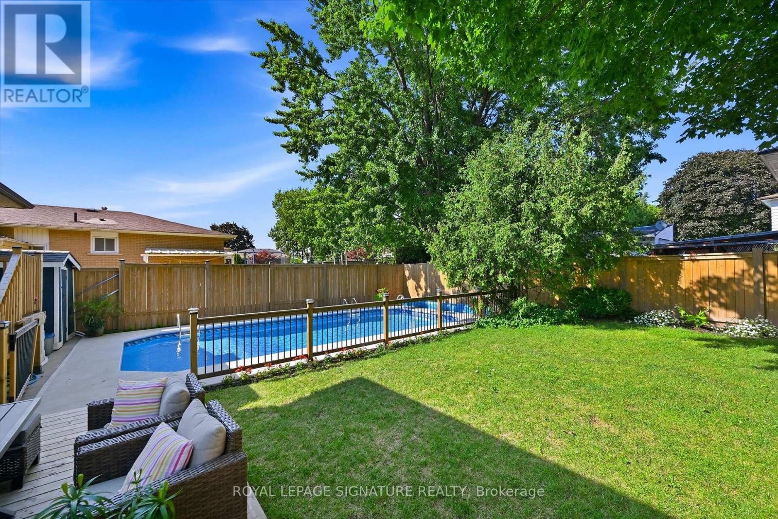 1333 Woodvale Place, Burlington, Ontario  L7M 1R2 - Photo 30 - W13776436