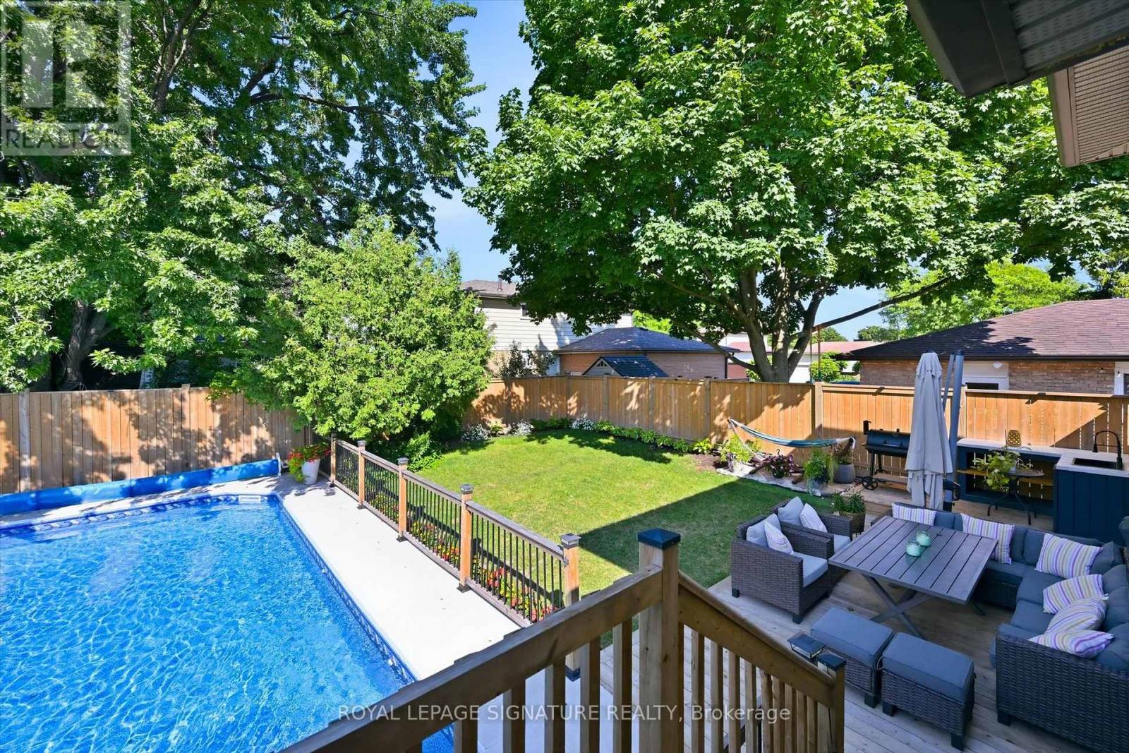 1333 Woodvale Place, Burlington, Ontario  L7M 1R2 - Photo 33 - W13776436