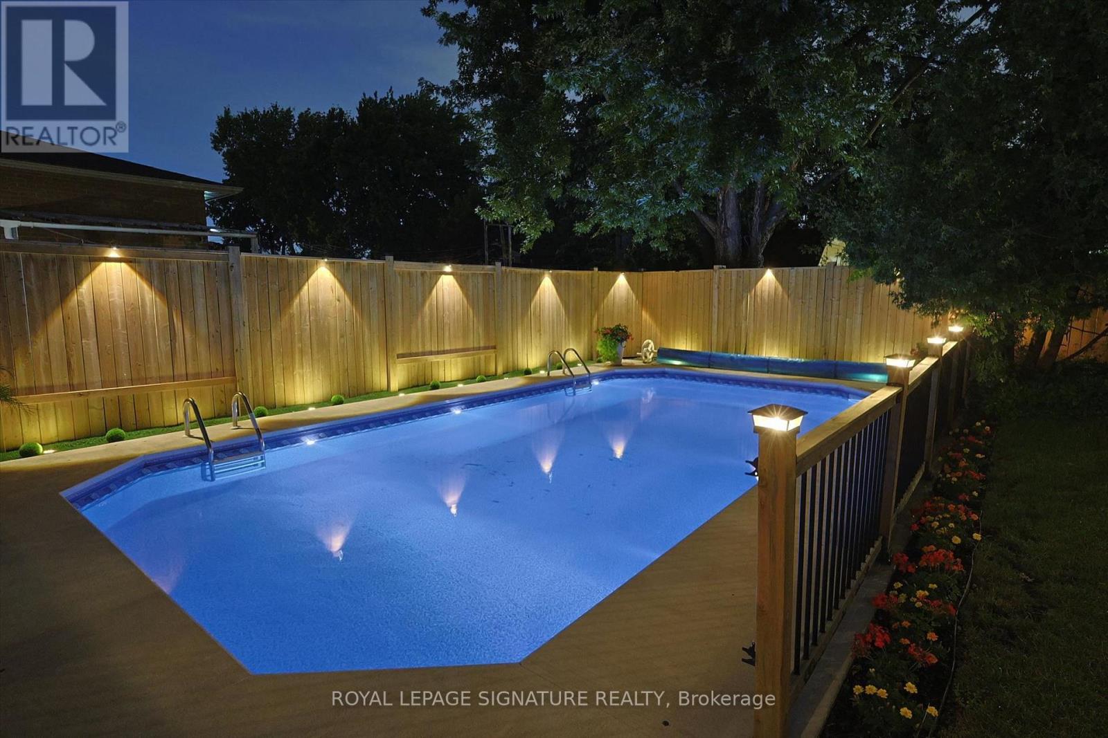 1333 Woodvale Place, Burlington, Ontario  L7M 1R2 - Photo 35 - W13776436