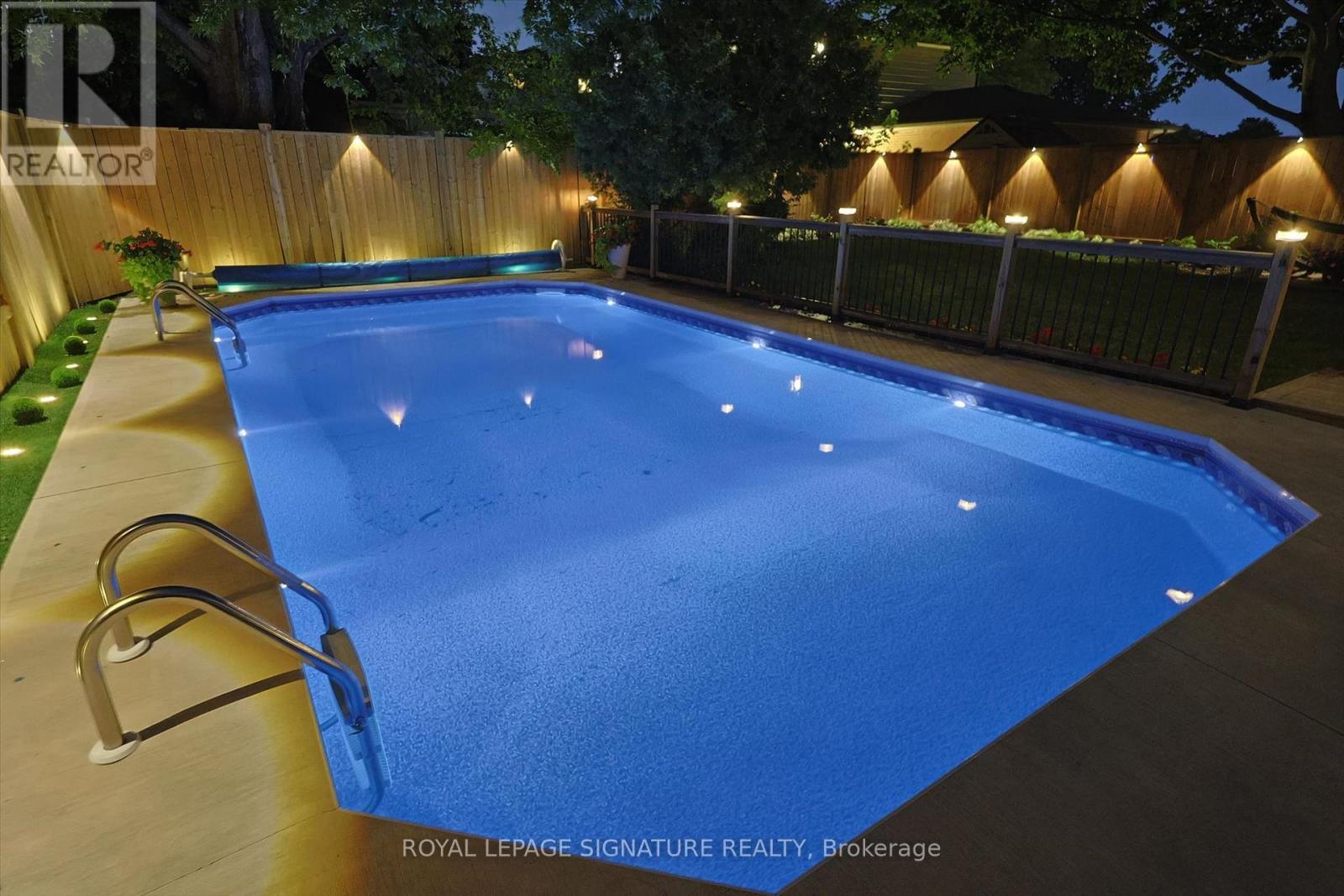 1333 Woodvale Place, Burlington, Ontario  L7M 1R2 - Photo 37 - W13776436