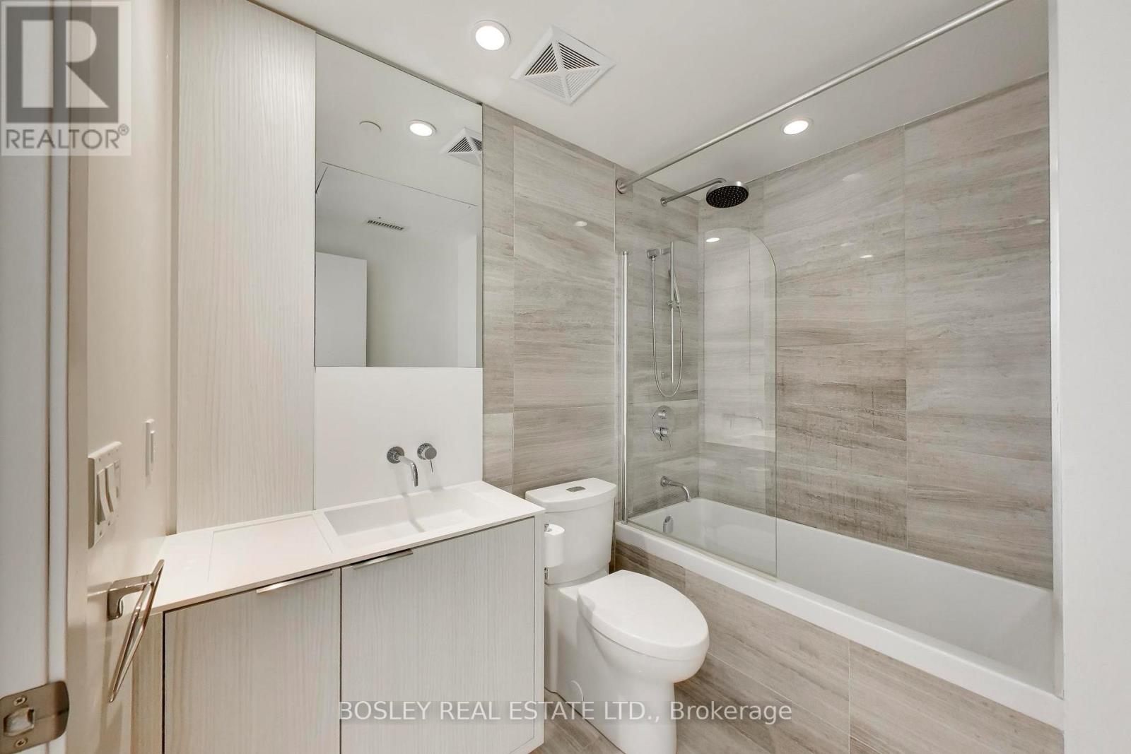 210 - 1990 Bloor Street W, Toronto, Ontario  M6P 3L1 - Photo 17 - W13776458