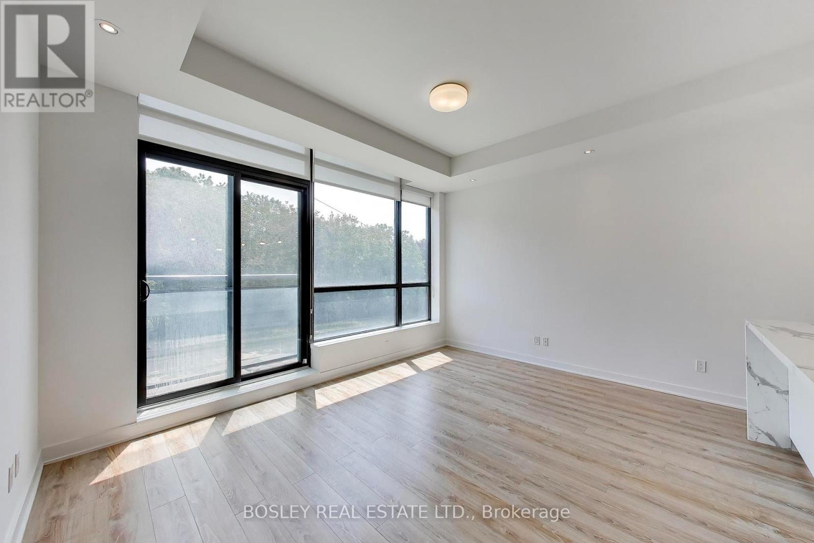 210 - 1990 Bloor Street W, Toronto, Ontario  M6P 3L1 - Photo 6 - W13776458