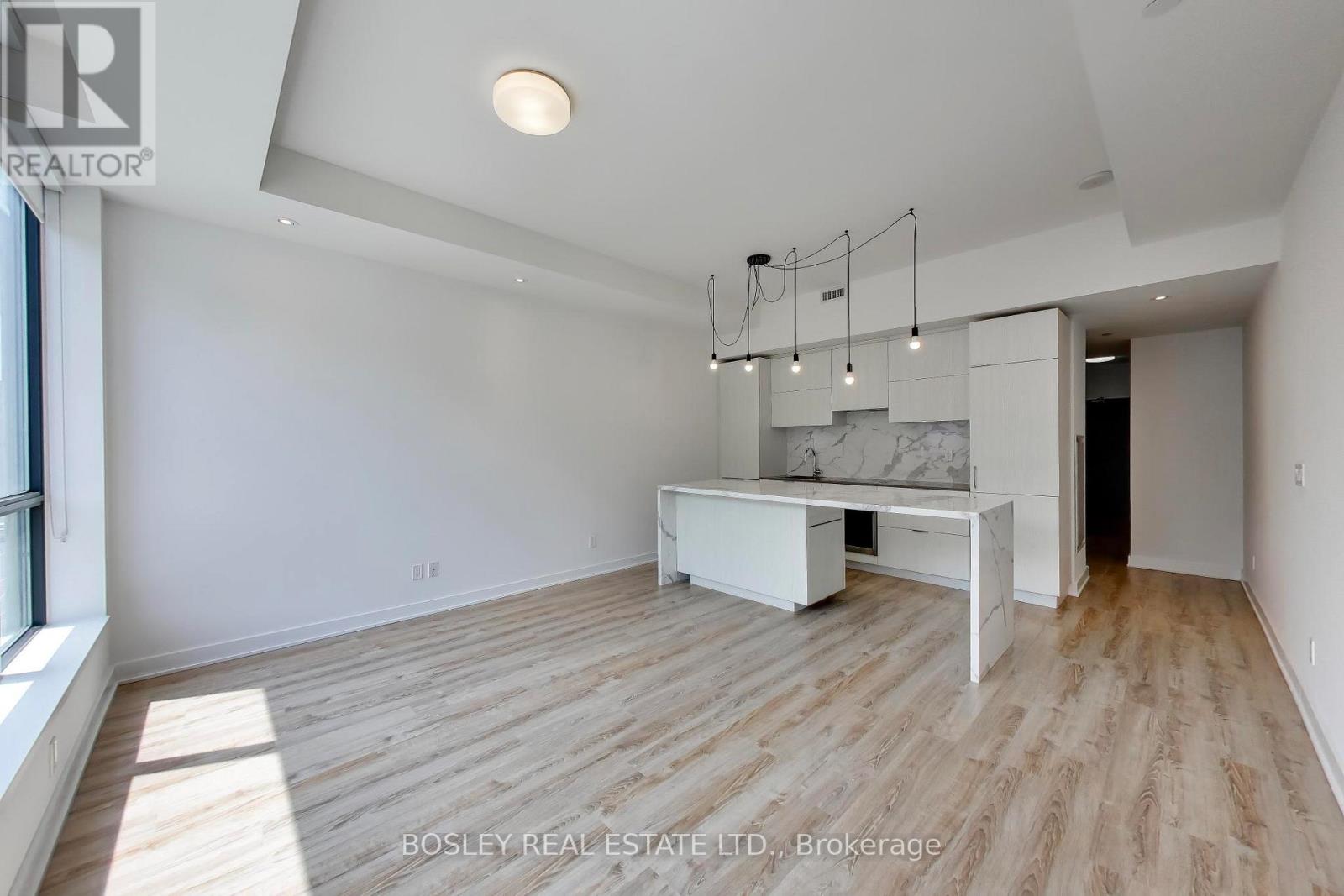210 - 1990 Bloor Street W, Toronto, Ontario  M6P 3L1 - Photo 7 - W13776458