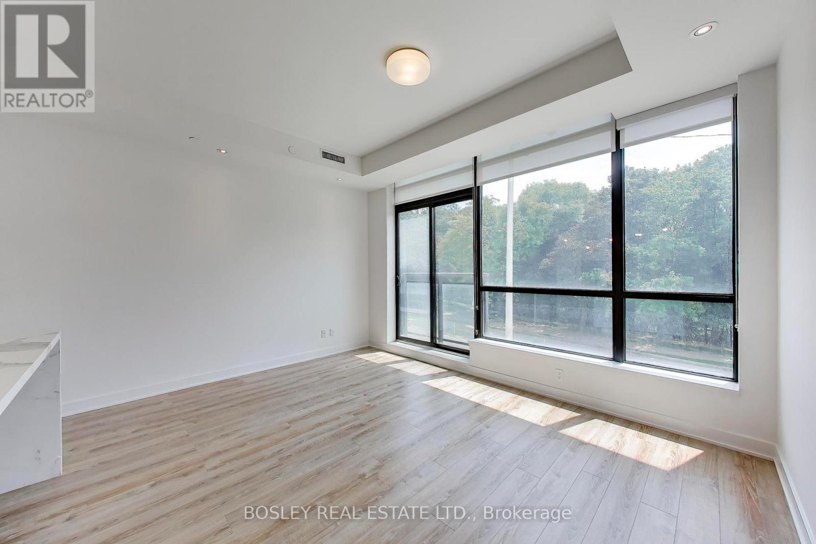 210 - 1990 Bloor Street W, Toronto, Ontario  M6P 3L1 - Photo 9 - W13776458