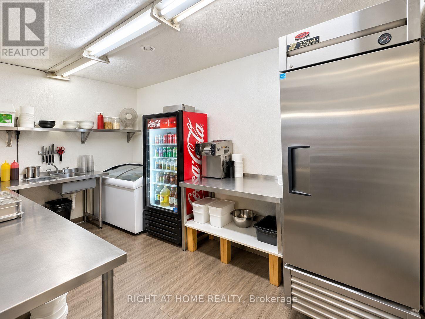 3930 Keele Street, Toronto, Ontario  M3J 1N8 - Photo 7 - W13776508