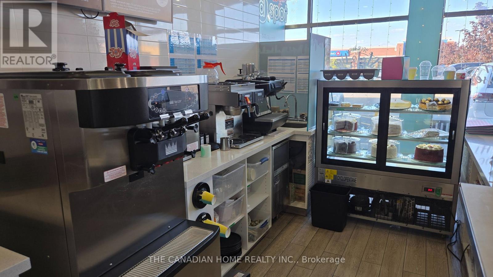 491 Appleby Line, Burlington, Ontario  L7L 2Y1 - Photo 17 - W13776524