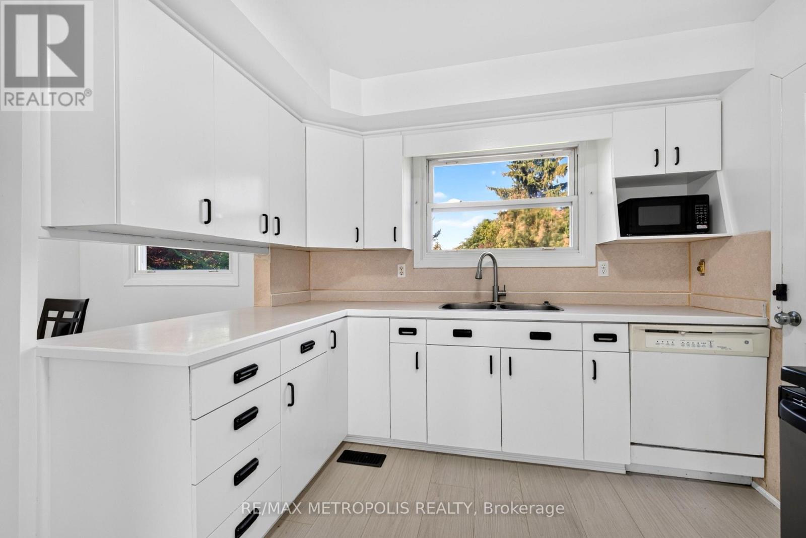 338 Millbank Drive, London South, Ontario  N6C 4W2 - Photo 17 - X13776498