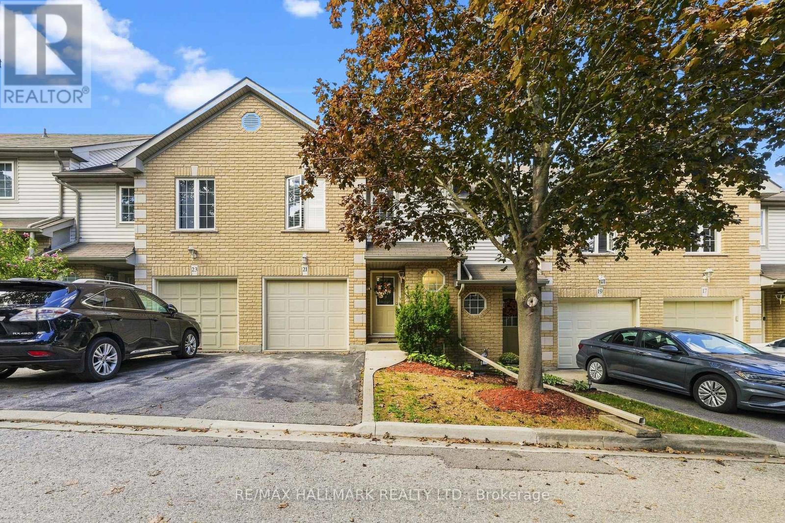 21 - 31 MOSS BOULEVARD, Hamilton, Ontario