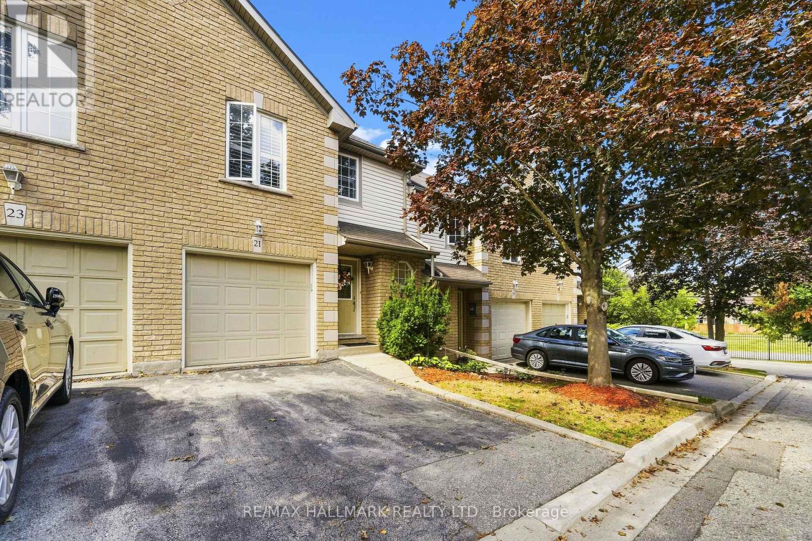 21 - 31 Moss Boulevard, Hamilton, Ontario  L9H 7A6 - Photo 2 - X13776526