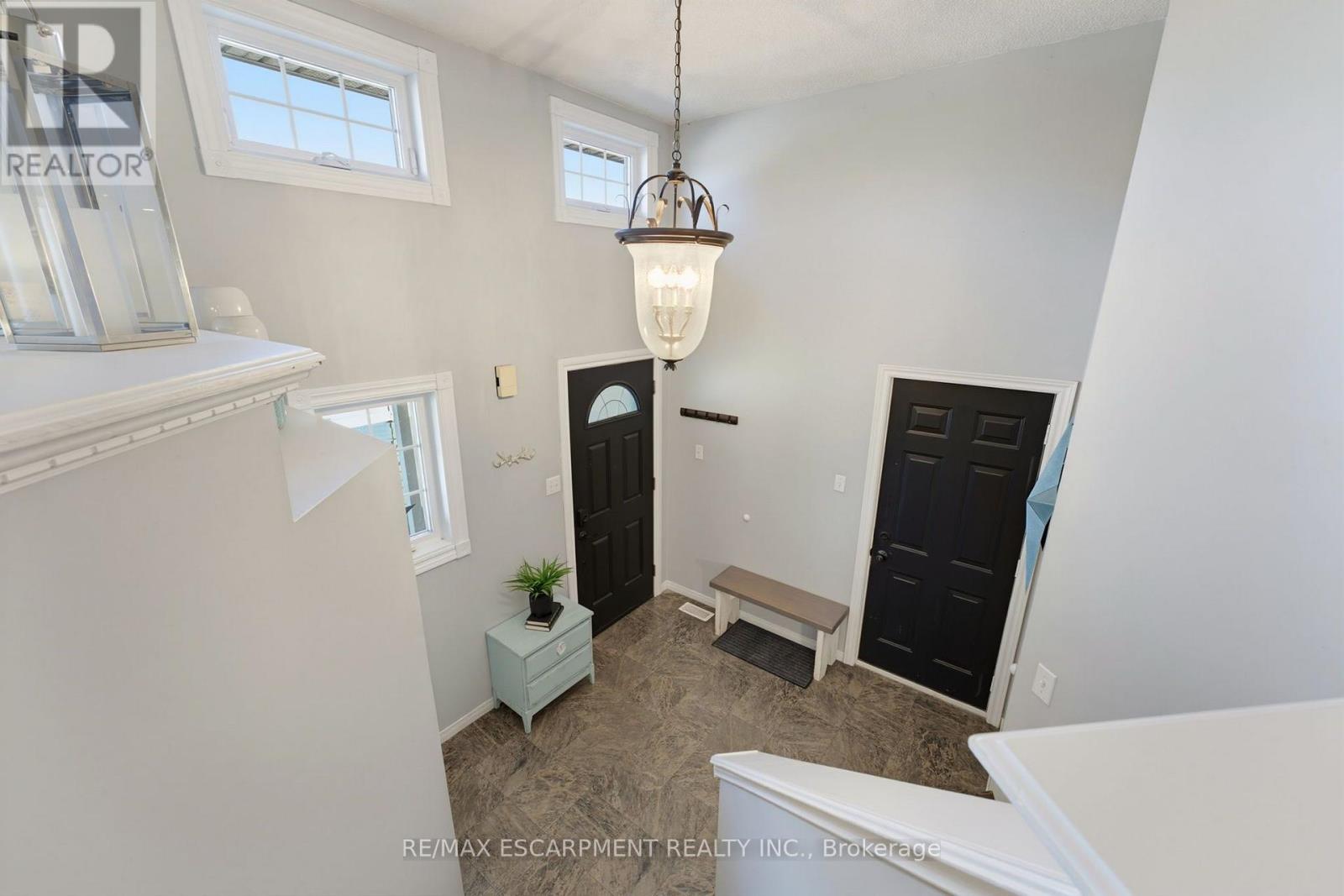 6 Stuart Street W, Haldimand, Ontario  N3W 2L3 - Photo 12 - X13776532